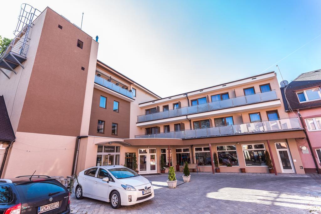 Garni Hotel Anne-Mary Piest'any Exterior photo